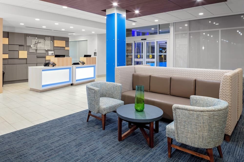 Holiday Inn Express & Suites Wilmington West - Medical Park by IHG gallery photo in Wilmington, NC — image 46