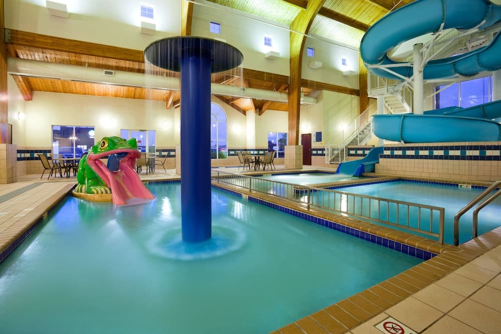 Holiday Inn Express & Suites Aberdeen by IHG featured exterior or lobby in Aberdeen, SD — similar hotel