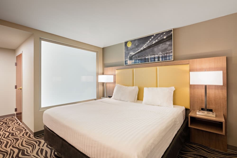 Holiday Inn Express Brooklyn, an IHG Hotel property views in Brooklyn, NY — gallery photo 3