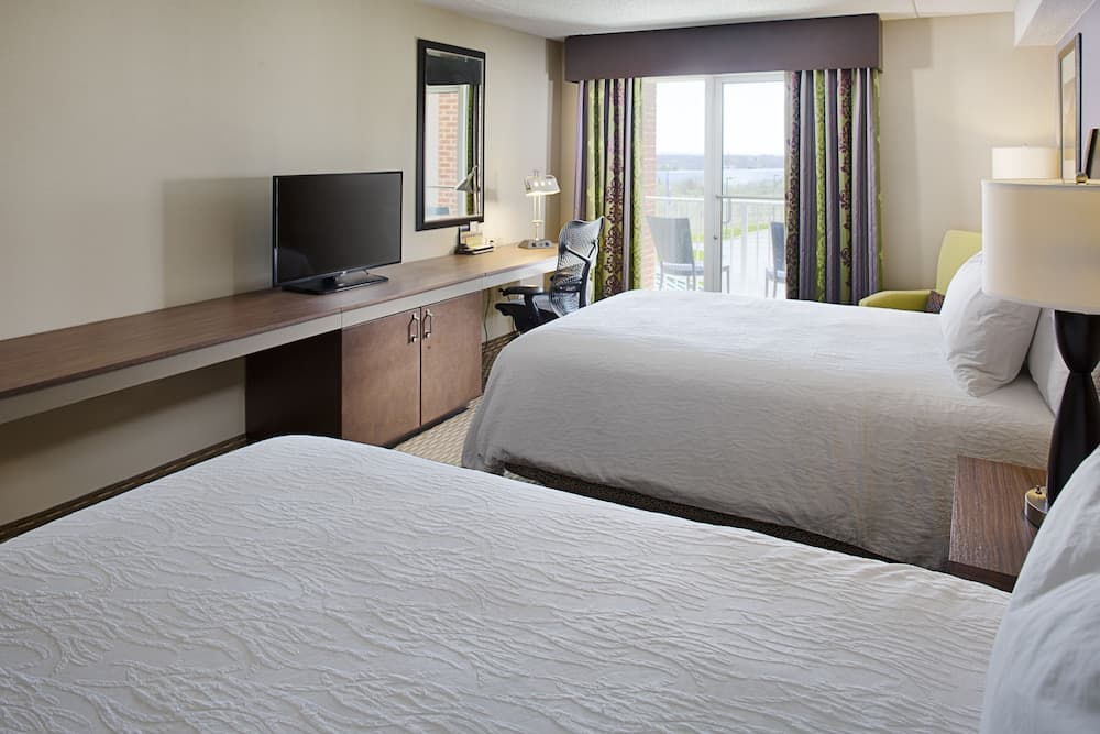 Hilton Garden Inn Hartford North/Bradley Int'l Airport gallery photo in Windsor — image 24