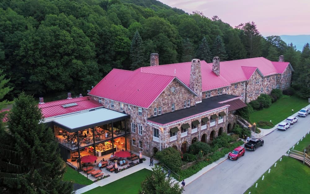 Mountain Lake Lodge featured exterior or lobby in Pembroke, VA — similar hotel