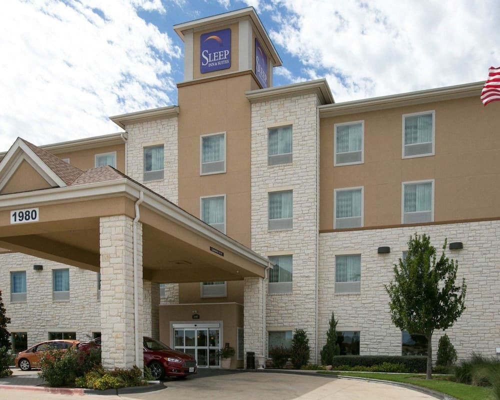 Sleep Inn & Suites Round Rock - Austin North — hotel in Round Rock, Texas