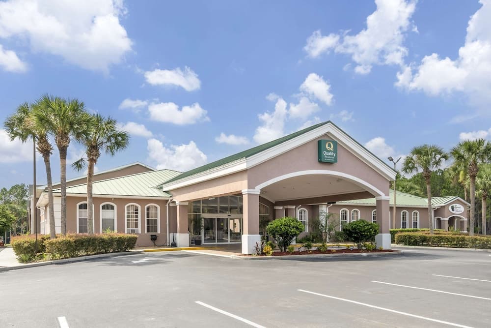Quality Inn Conference Center at Citrus Hills featured exterior or lobby in Hernando, FL — similar hotel