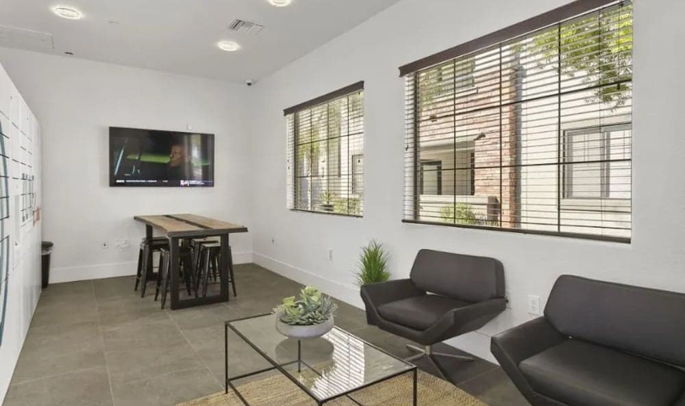 Zone LUXE interior in Glendale, AZ — gallery photo 2