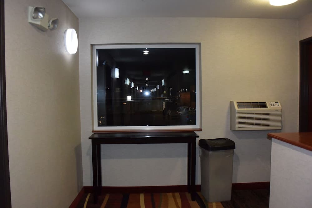 Travelodge Suites by Wyndham Newberg gallery photo in Newberg, OR — image 73