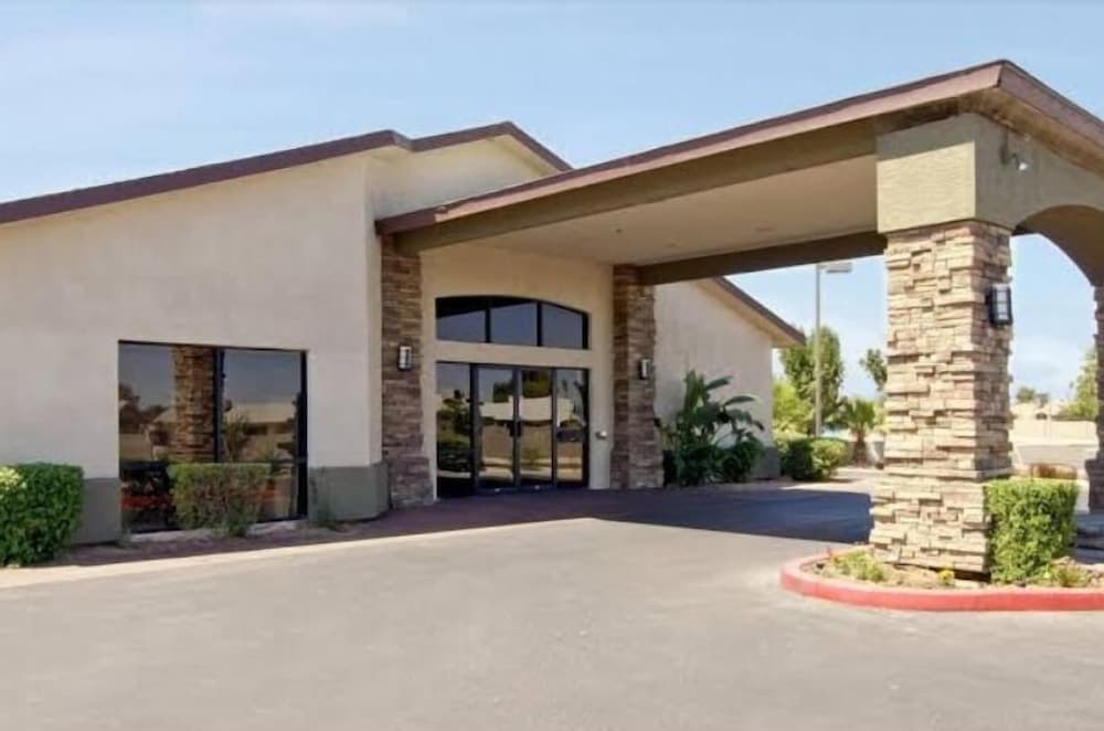 Hotel Rising featured exterior or lobby in Phoenix, AZ — similar hotel
