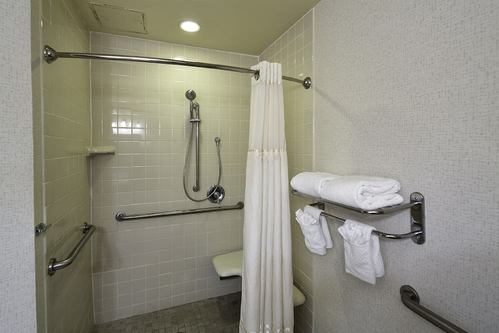 DoubleTree by Hilton Hotel Modesto gallery photo in Modesto, CA — image 65