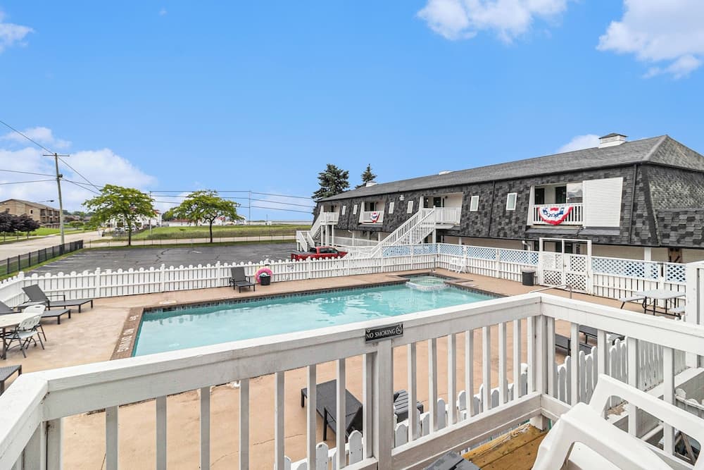 Snyder's Shoreline Inn gallery photo in Ludington, MI — image 173