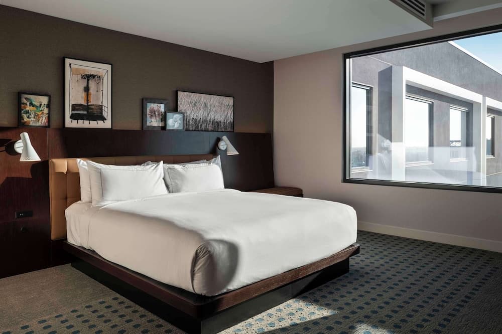 Hilton Buena Park Anaheim interior in Buena Park, CA — gallery photo 2