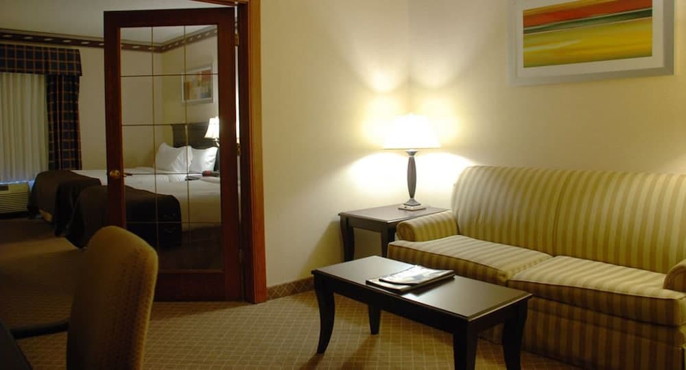 The Plaza Hotel & Suites Winona gallery photo in Winona, MN — image 20