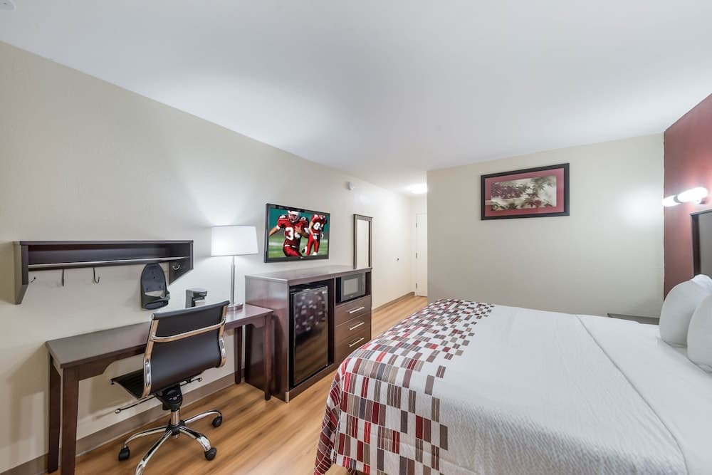 Red Roof Inn & Suites Denton gallery photo in Denton, TX — image 22