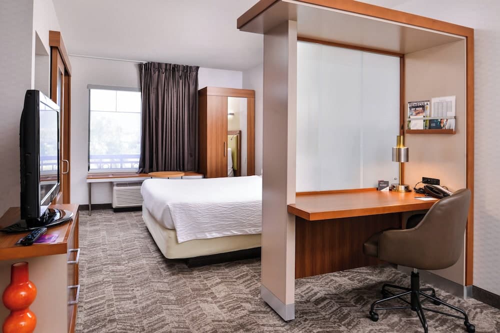 Springhill Suites by Marriott Temecula Wine Country interior in Temecula, CA — gallery photo 2