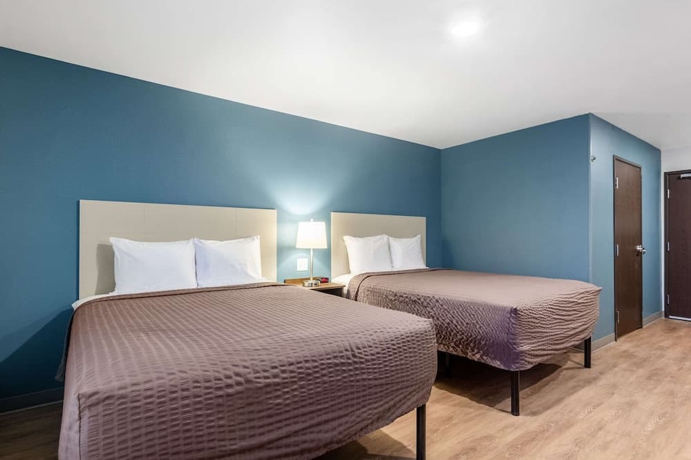 WoodSpring Suites Indianapolis Airport South property views in Indianapolis, IN — gallery photo 3