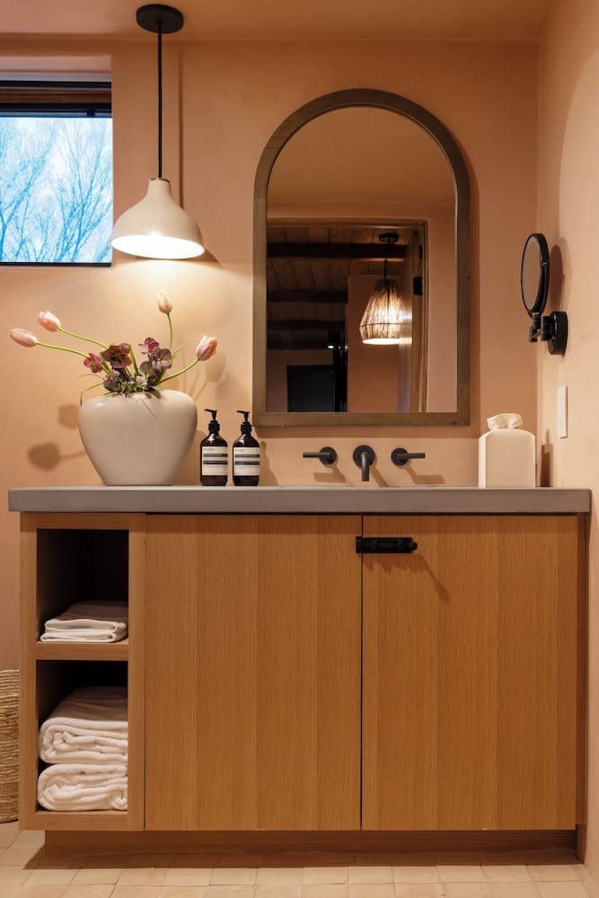 Hotel Willa interior in Taos, NM — gallery photo 2