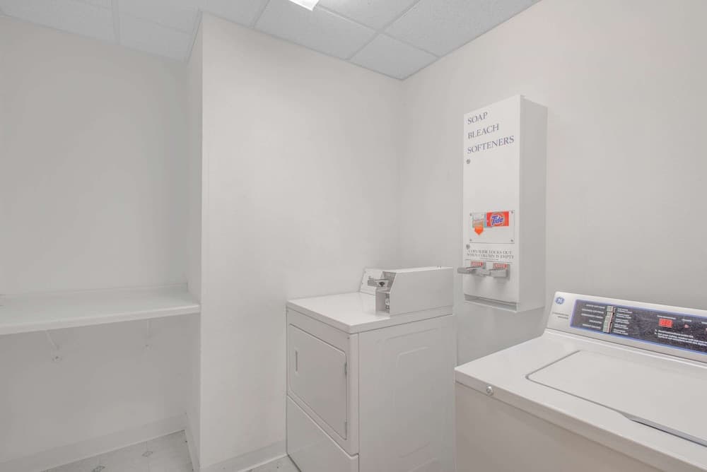 SureStay Plus Hotel by Best Western Highland Poughkeepsie gallery photo in Highland, NY — image 30