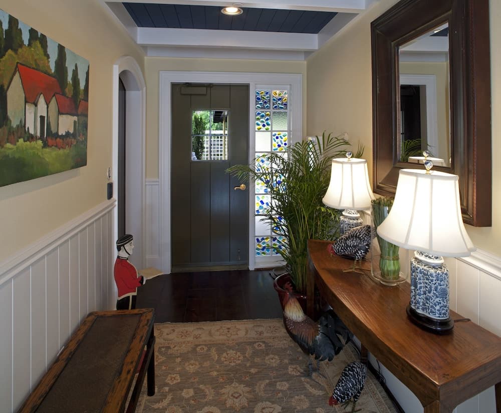 The Inn at Pleasant Beach property views in Bainbridge Island, WA — gallery photo 3