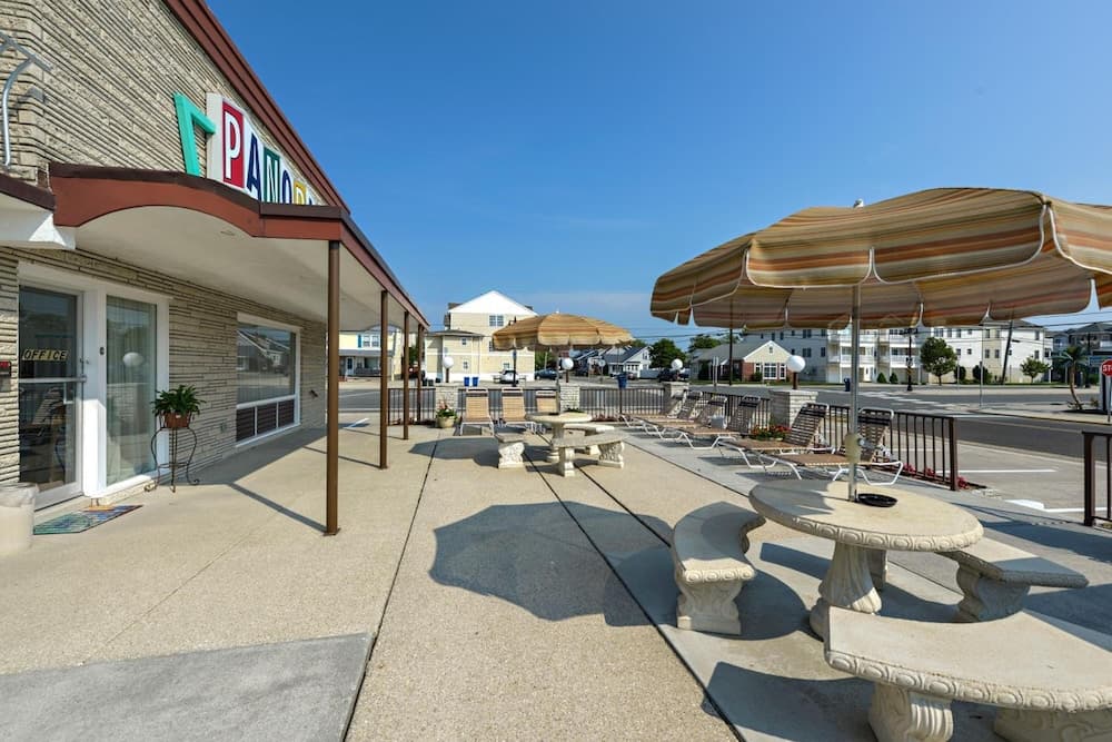 Panoramic Motel & Apartments — hotel in Wildwood, New Jersey