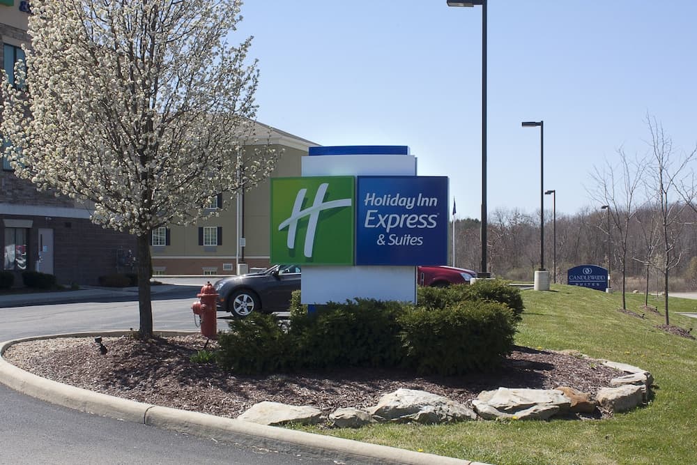 Holiday Inn Express & Suites Youngstown West - Austintown by IHG gallery photo in Austintown, OH — image 14