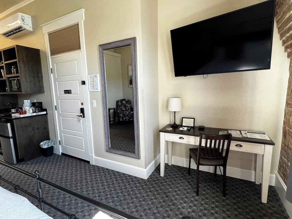 Park Hotel property views in Clarkdale, AZ — gallery photo 3