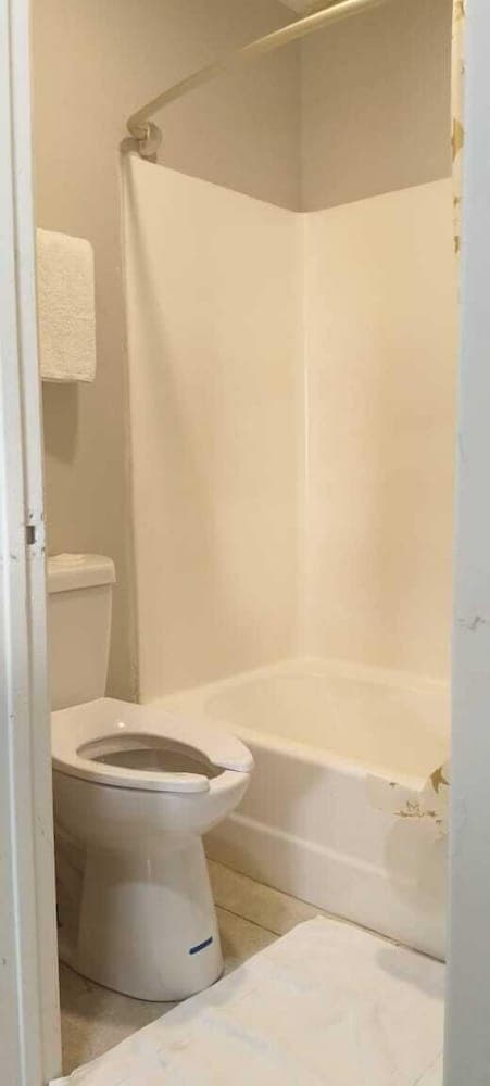 Motel 7 By Oyo Near Phoenix Airport property views in Mesa, AZ — gallery photo 3