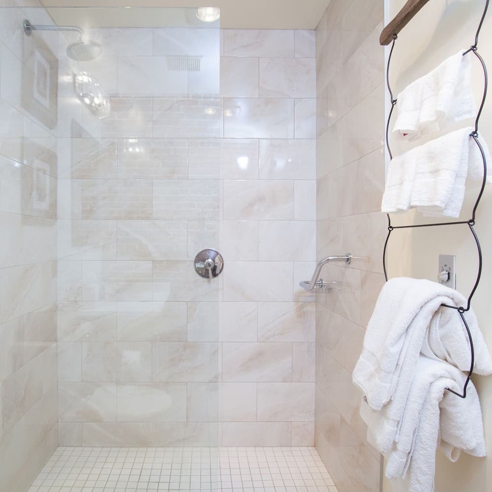 Garrison Inn Boutique Hotel gallery photo in Newburyport, MA — image 35