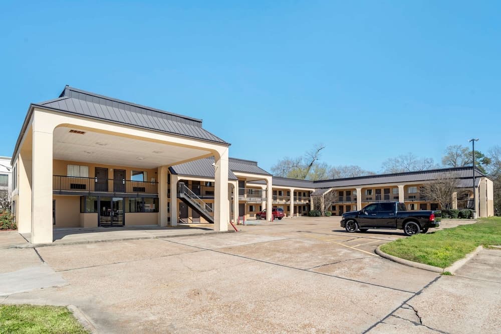 Econo Lodge Pearl - Jackson — hotel in Pearl, Mississippi