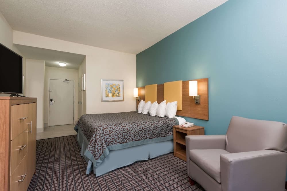 Days Inn by Wyndham Ashland gallery photo in Ashland, KY — image 18