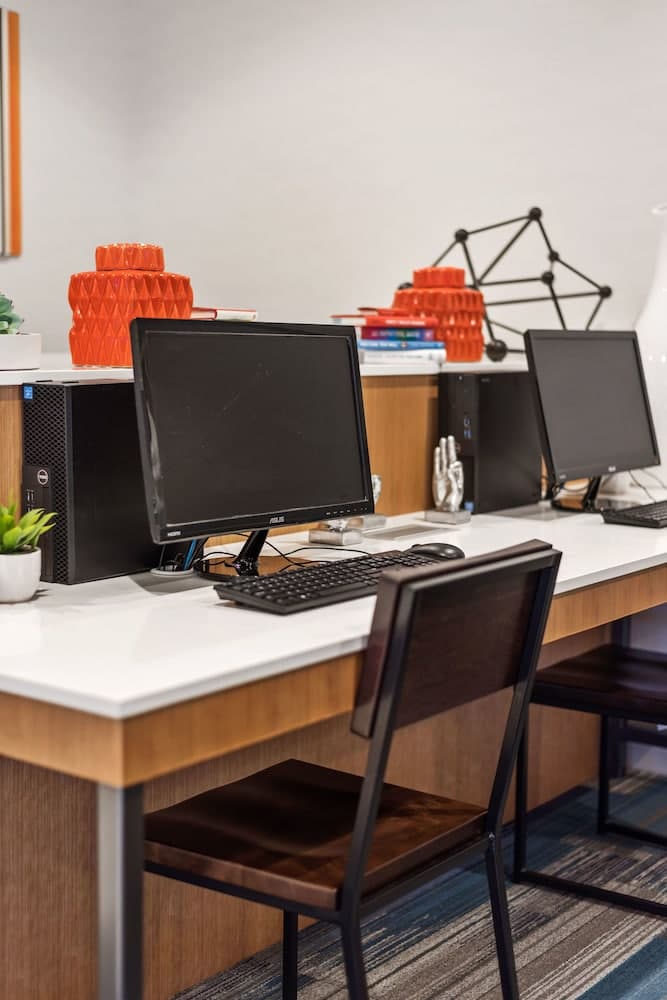 Holiday Inn Express Hotel and Suites West Valley by IHG gallery photo in West Valley City, UT — image 30