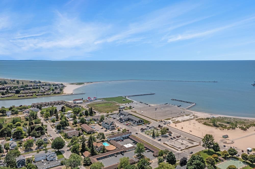Snyder's Shoreline Inn gallery photo in Ludington, MI — image 152