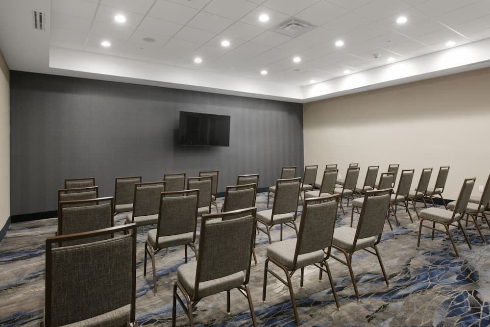 Fairfield Inn and Suites Dallas East gallery photo in Dallas, TX — image 9