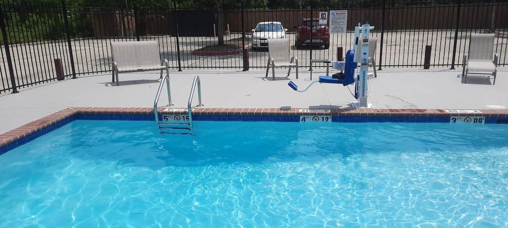 MainStay Suites Denham Springs - Baton Rouge East interior in Denham Springs, LA — gallery photo 2