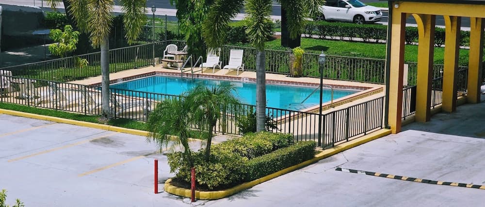 Budget Inn - Orlando interior in Orlando, FL — gallery photo 2