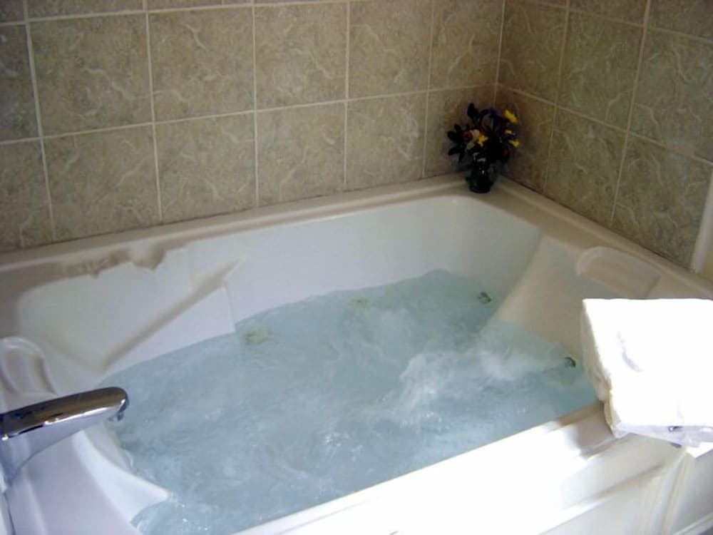 Carriage House Inn gallery photo in Aiken, SC — image 14