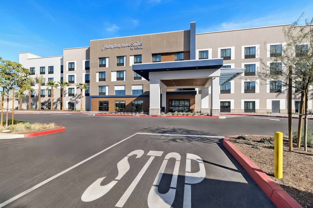 Hampton Inn & Suites Corona, Ca gallery photo in Corona, CA — image 27