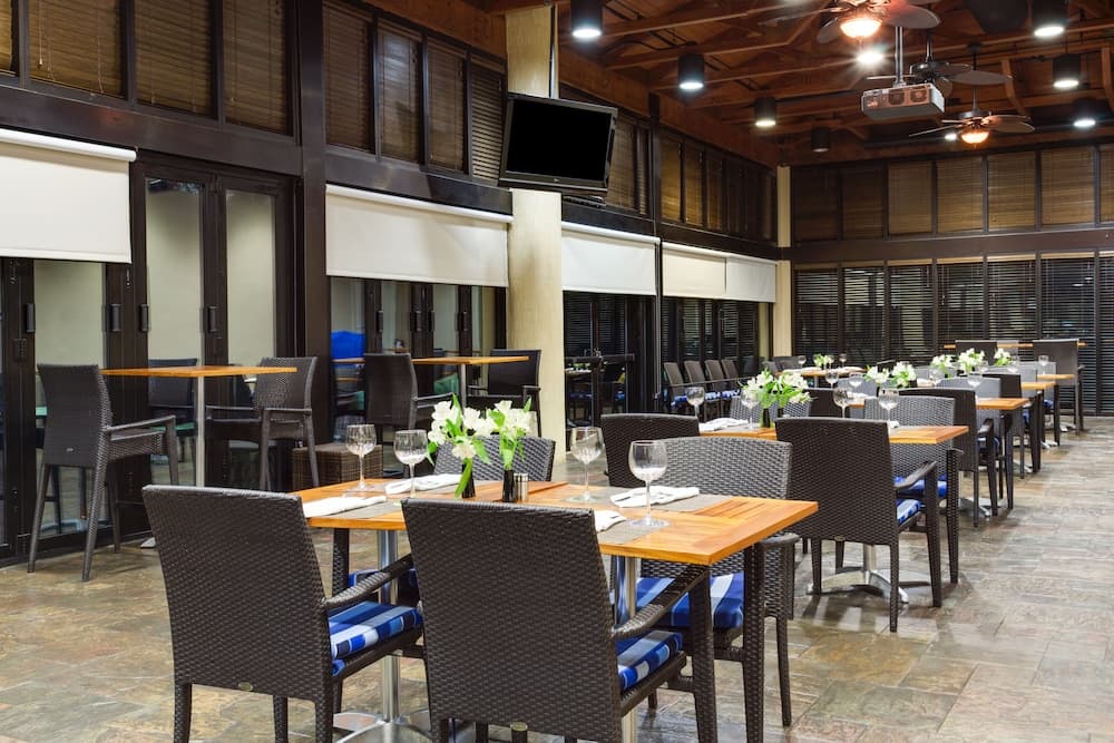 Holiday Inn Resort Panama City Beach by IHG gallery photo in Panama City Beach, FL — image 38