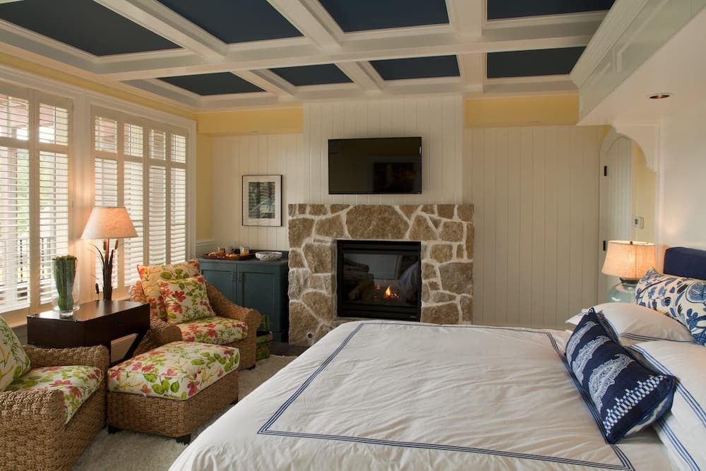 The Inn at Pleasant Beach gallery photo in Bainbridge Island, WA — image 5