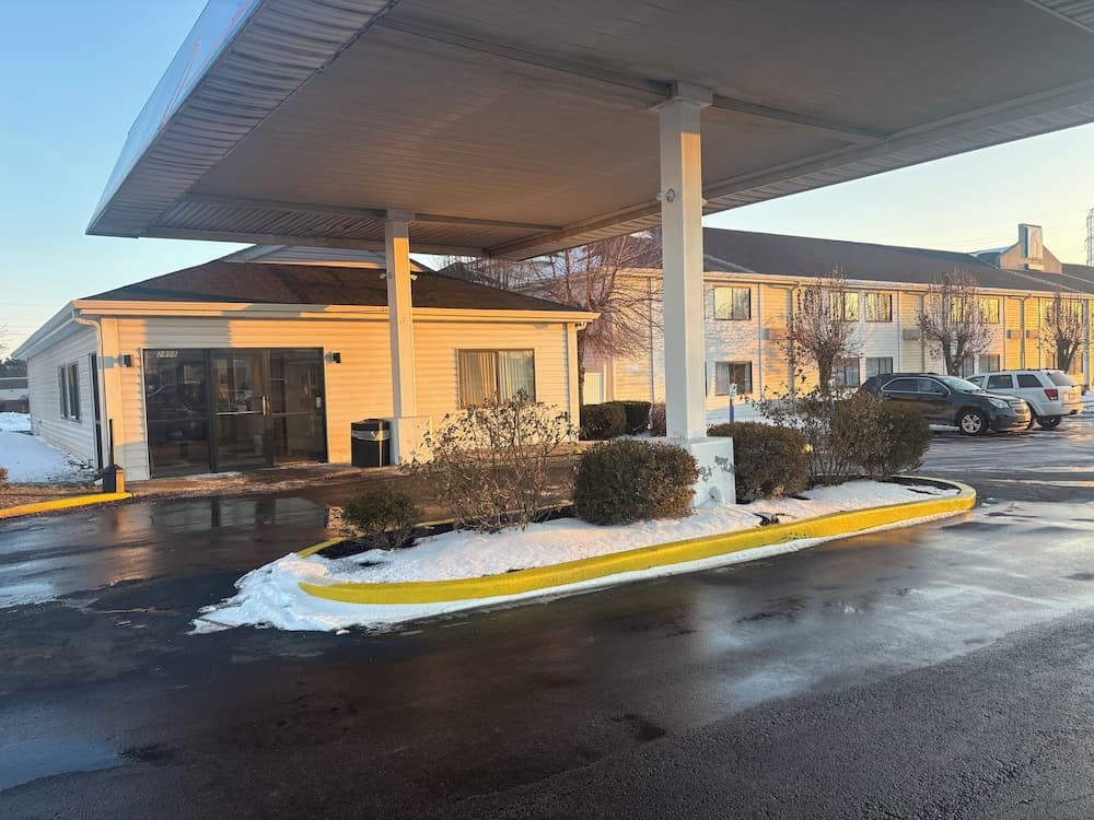 Red Roof Inn Kokomo property views in Kokomo, IN — gallery photo 3