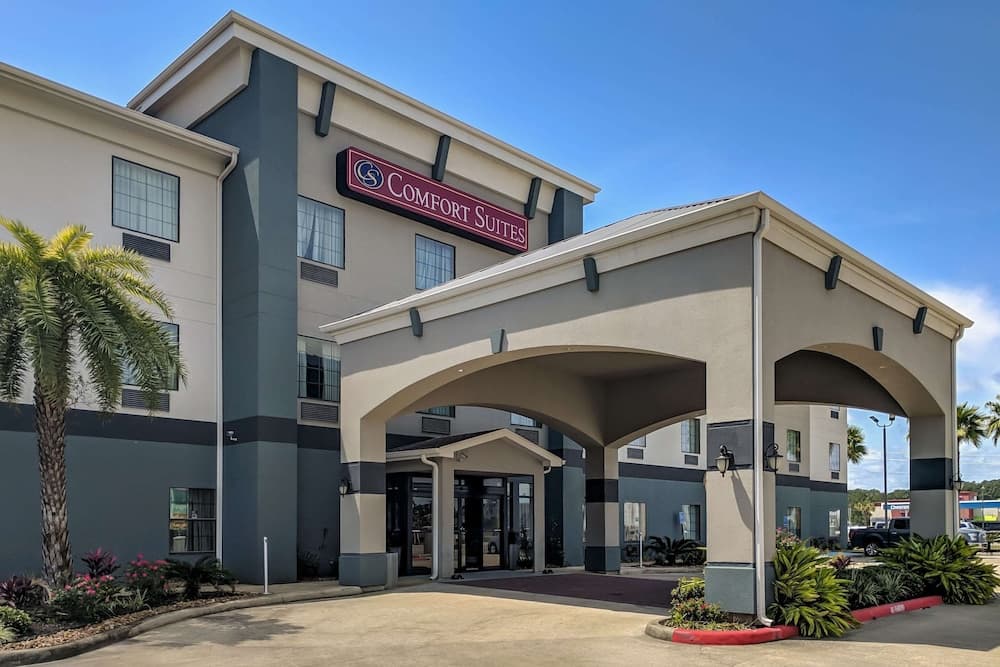 Comfort Suites Sulphur - Lake Charles featured exterior or lobby in Sulphur, LA — similar hotel