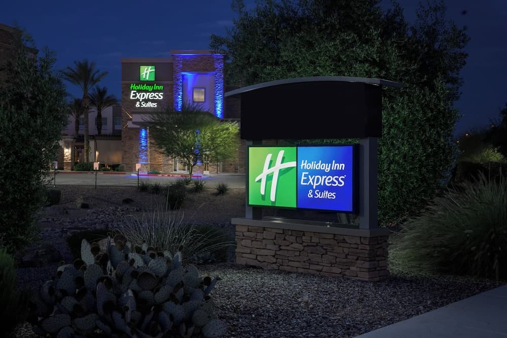 Holiday Inn Express & Suites Phoenix East - Gilbert by IHG gallery photo in Gilbert, AZ — image 55