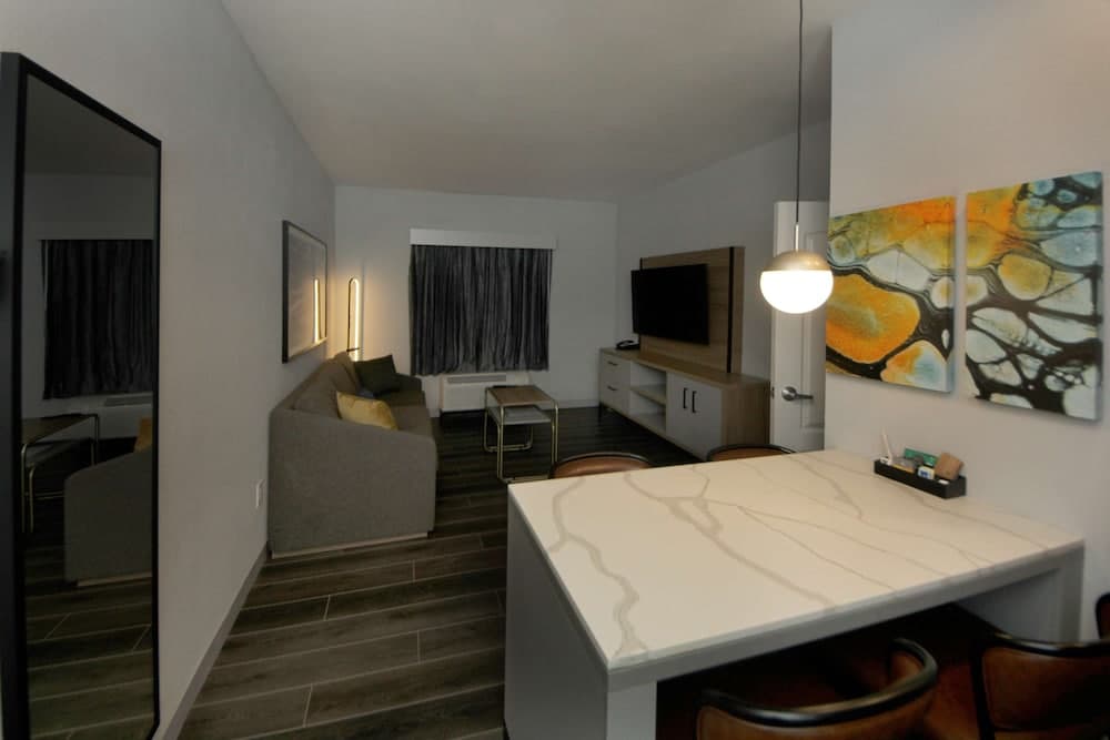 Homewood Beaumont, TX gallery photo in Beaumont, TX — image 23