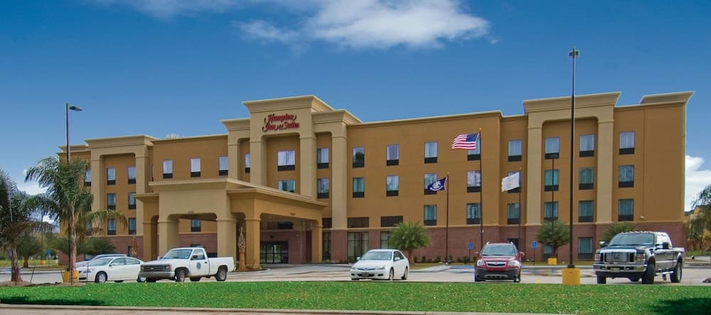 Hampton Inn & Suites Baton Rouge/Port Allen featured exterior or lobby in Port Allen, LA — similar hotel