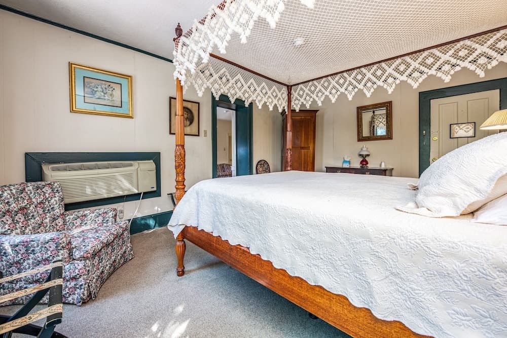 Wayside Inn gallery photo in Middletown, VA — image 120