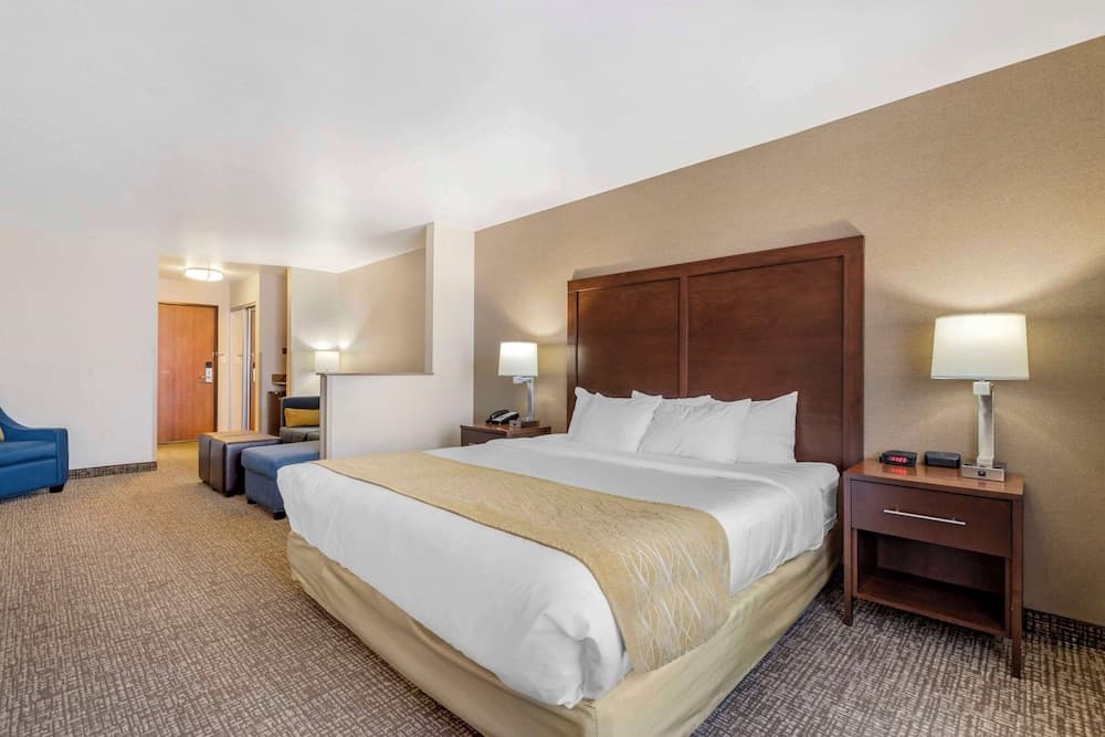 Comfort Inn & Suites Mitchell I-90 property views in Mitchell, SD — gallery photo 3