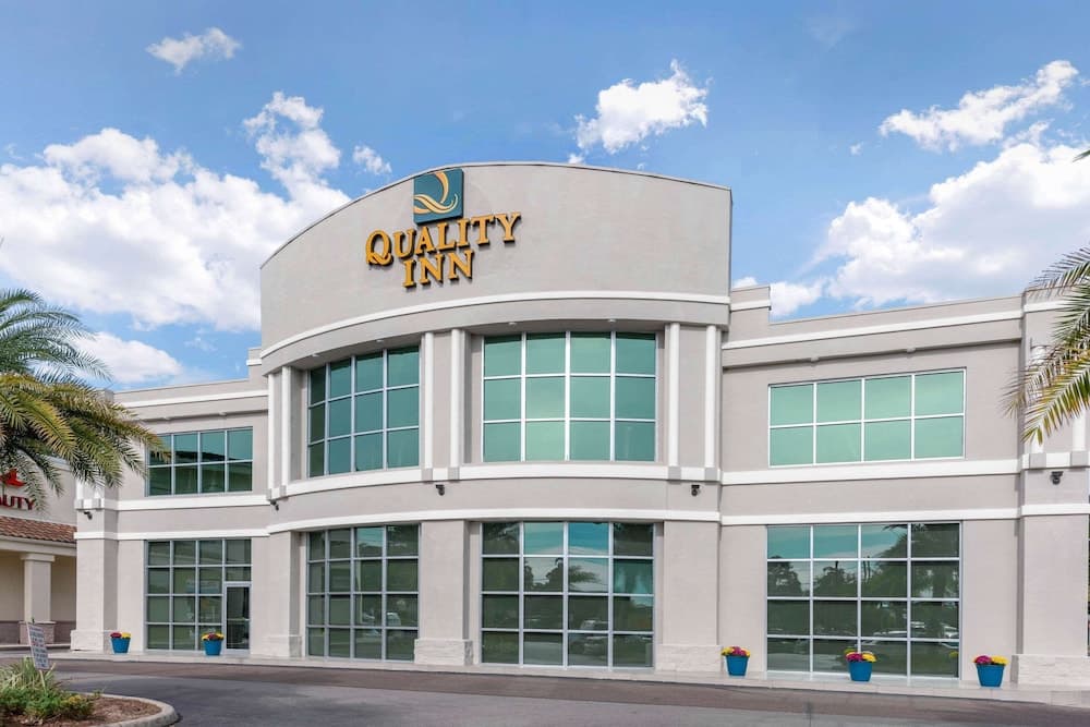 Quality Inn University North I-75 featured exterior or lobby in Gainesville, FL — similar hotel