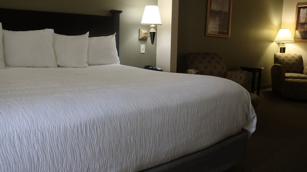 Wingate By Wyndham Peoria interior in Peoria, IL — gallery photo 2