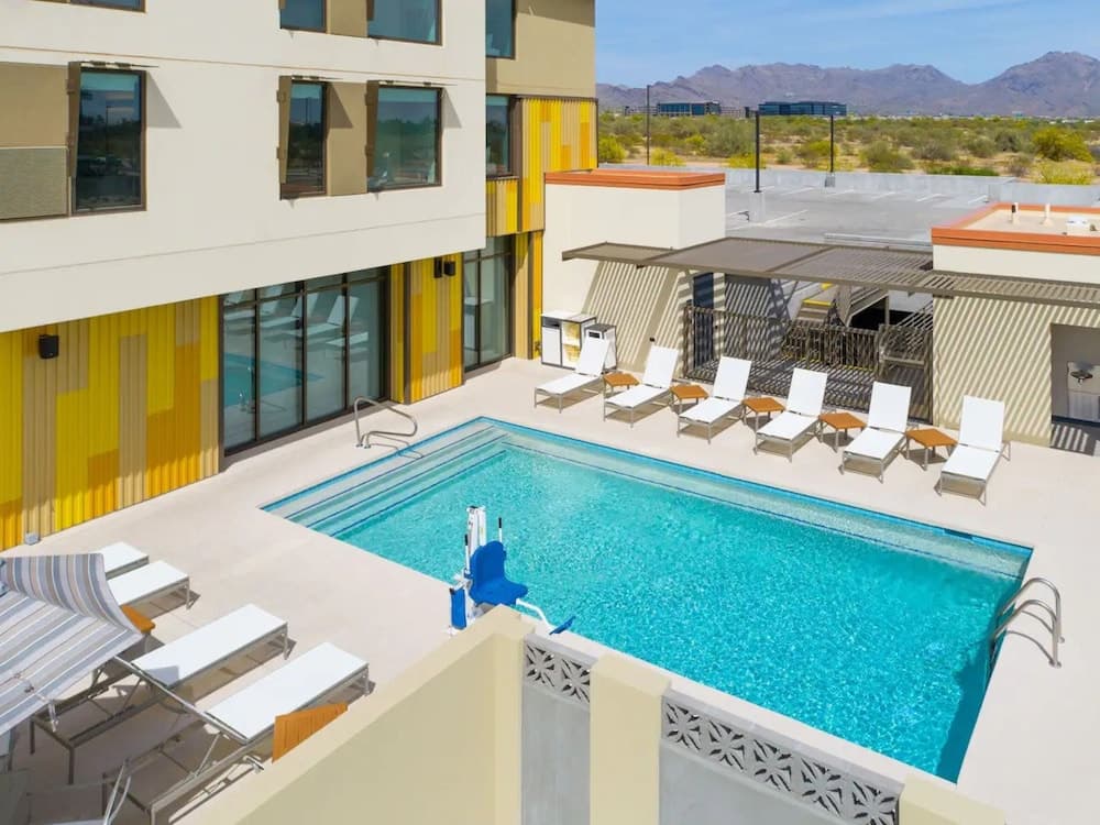Hyatt Place North Scottsdale interior in Scottsdale, AZ — gallery photo 2