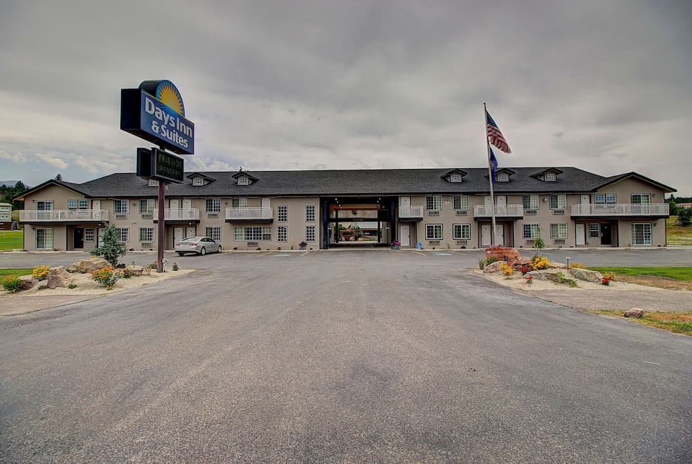 Days Inn by Wyndham Lolo / Missoula Area featured exterior or lobby in Lolo, MT — similar hotel