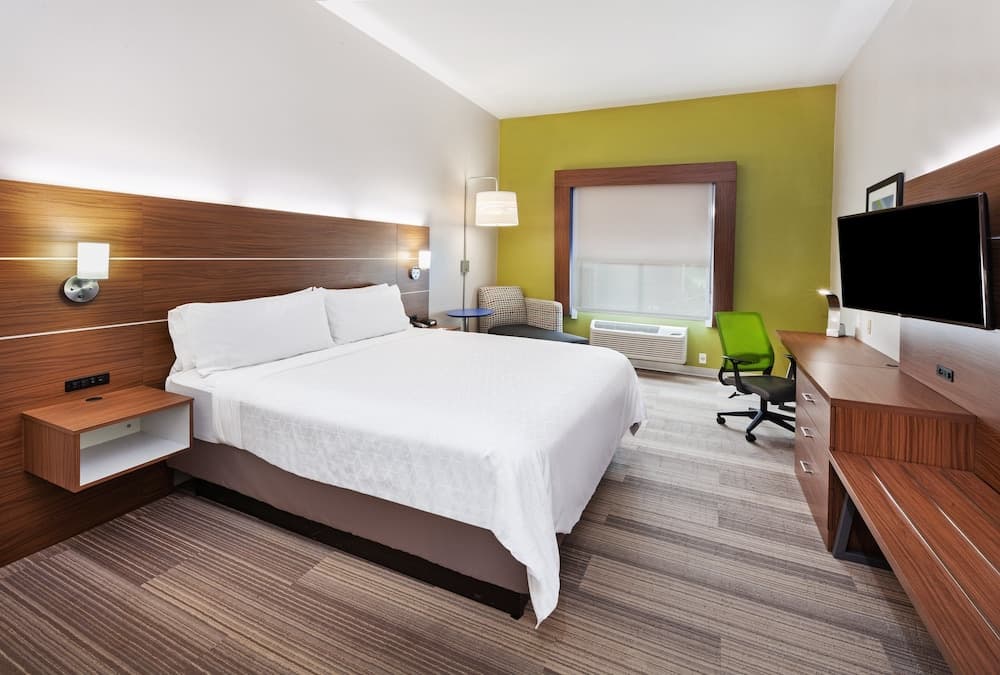 Holiday Inn Express Hotel & Suites Orange by IHG gallery photo in Orange, TX — image 27