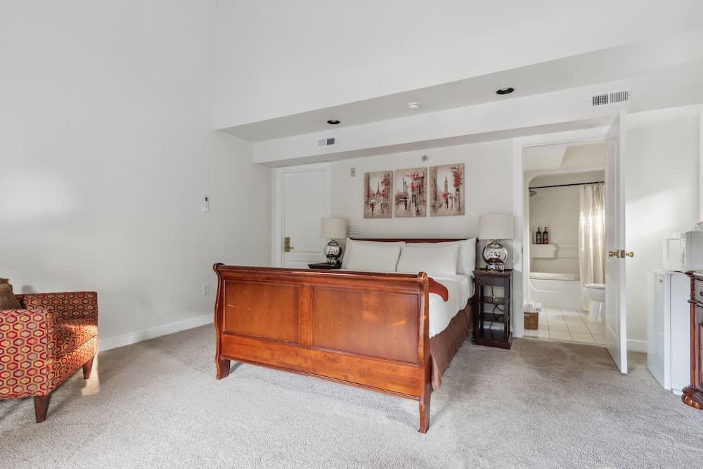 The Columbia Inn at Peralynna Manor gallery photo in Columbia, MD — image 42
