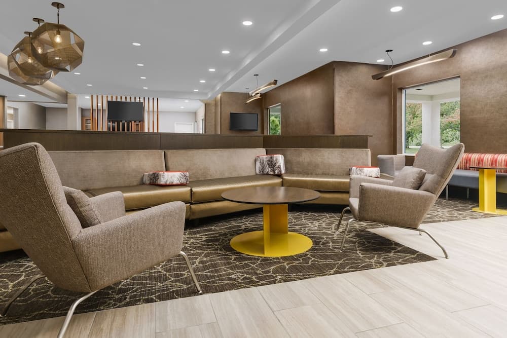 Springhill Suites by Marriott Warwick interior in West Warwick — gallery photo 2